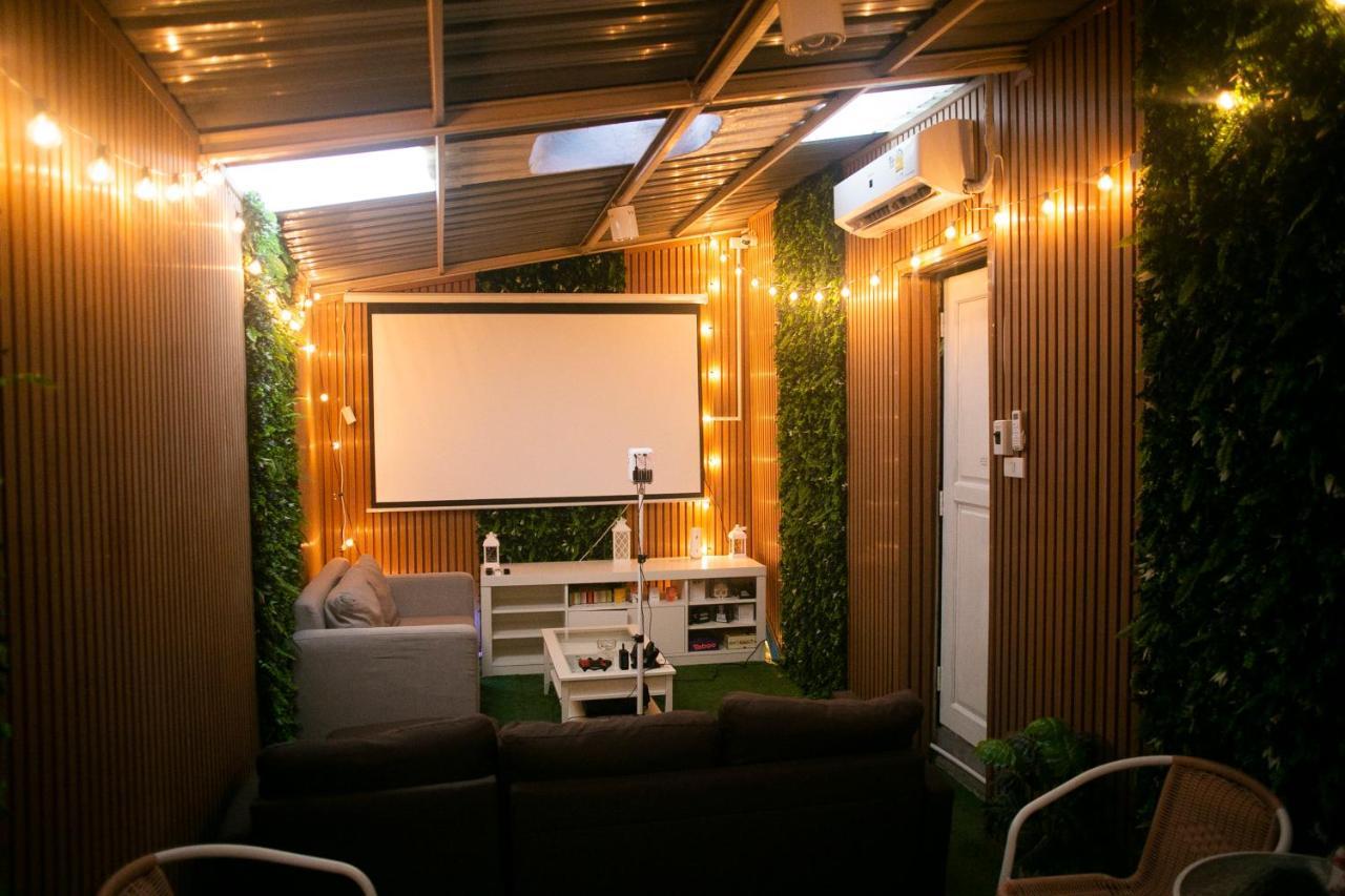 420 Hostel - Ekkamai Buds & Beds Bangkok Extérieur photo