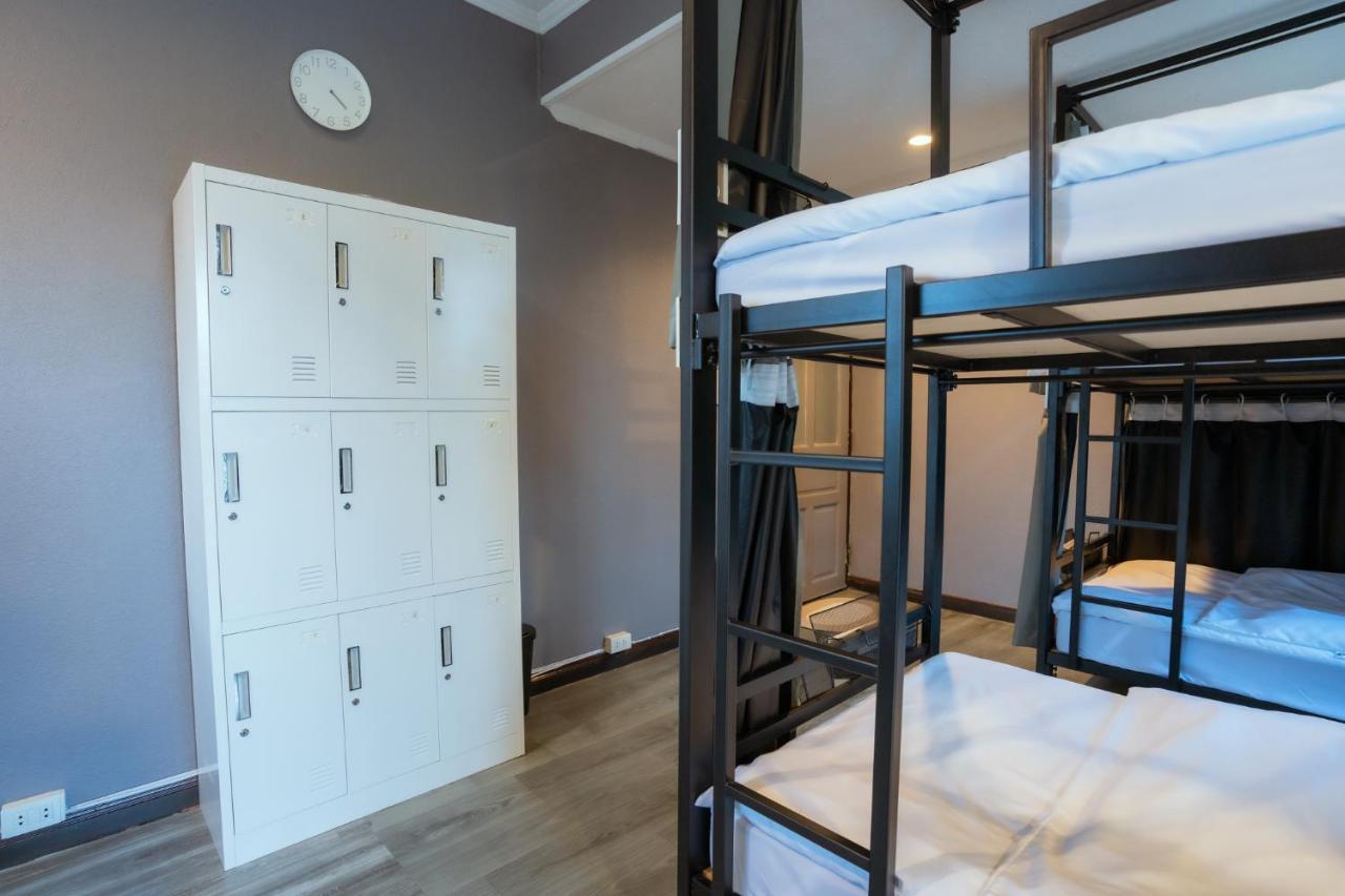 420 Hostel - Ekkamai Buds & Beds Bangkok Extérieur photo