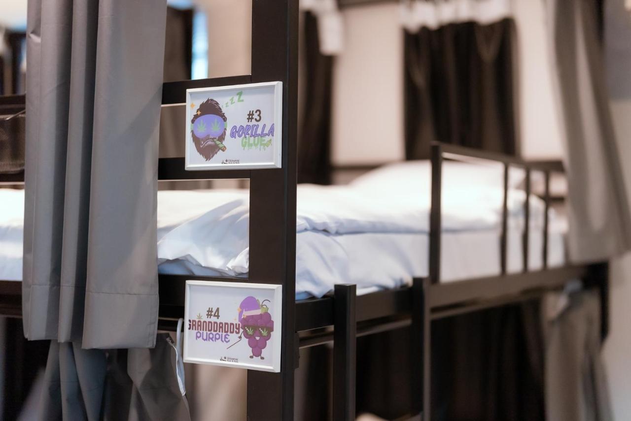 420 Hostel - Ekkamai Buds & Beds Bangkok Extérieur photo