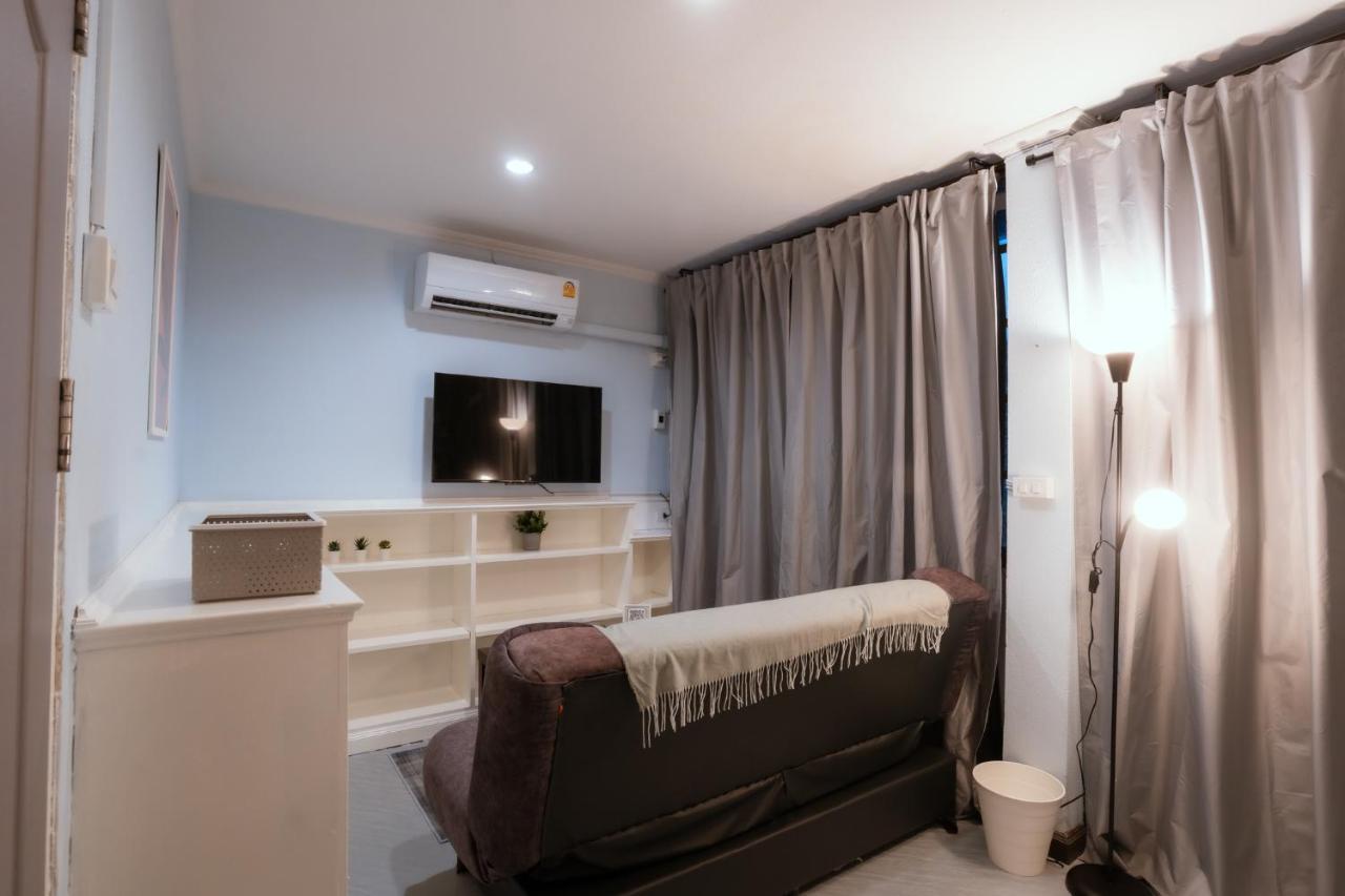 420 Hostel - Ekkamai Buds & Beds Bangkok Extérieur photo