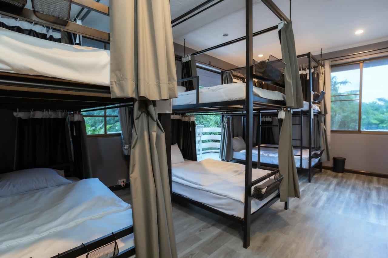 420 Hostel - Ekkamai Buds & Beds Bangkok Extérieur photo