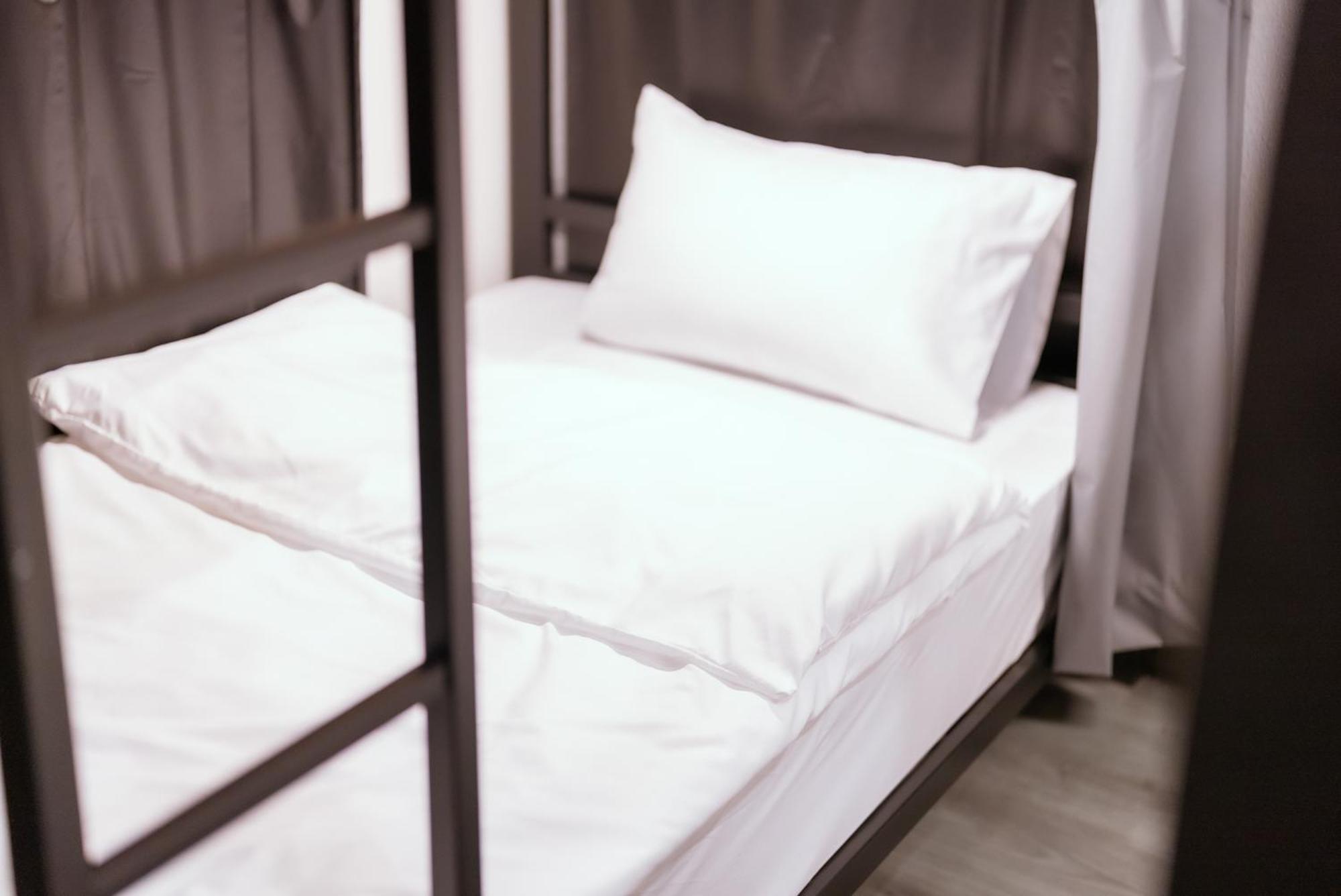 420 Hostel - Ekkamai Buds & Beds Bangkok Extérieur photo