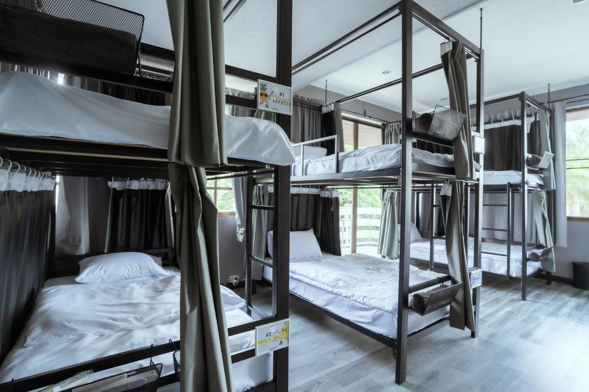 420 Hostel - Ekkamai Buds & Beds Bangkok Extérieur photo