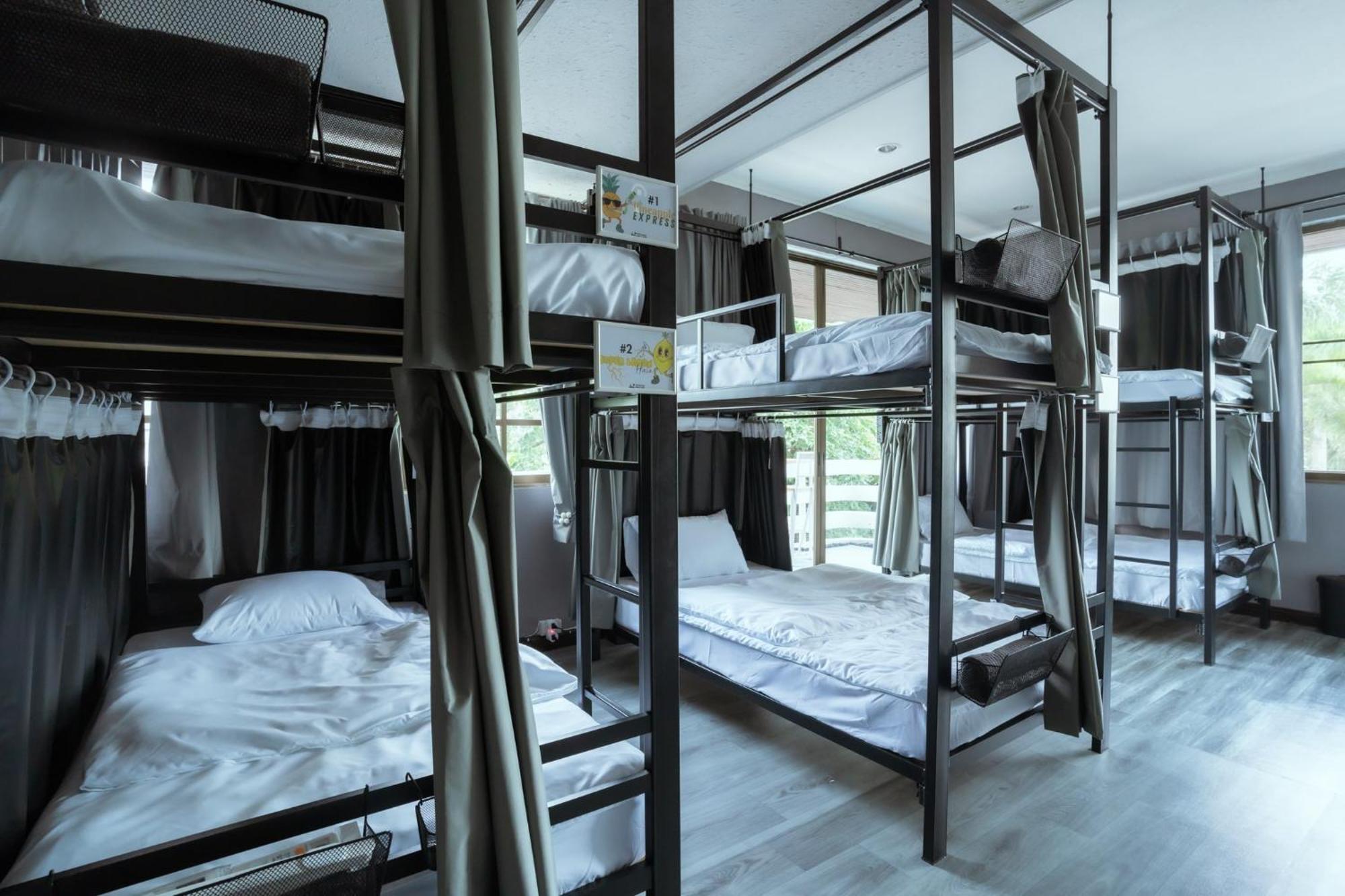 420 Hostel - Ekkamai Buds & Beds Bangkok Extérieur photo