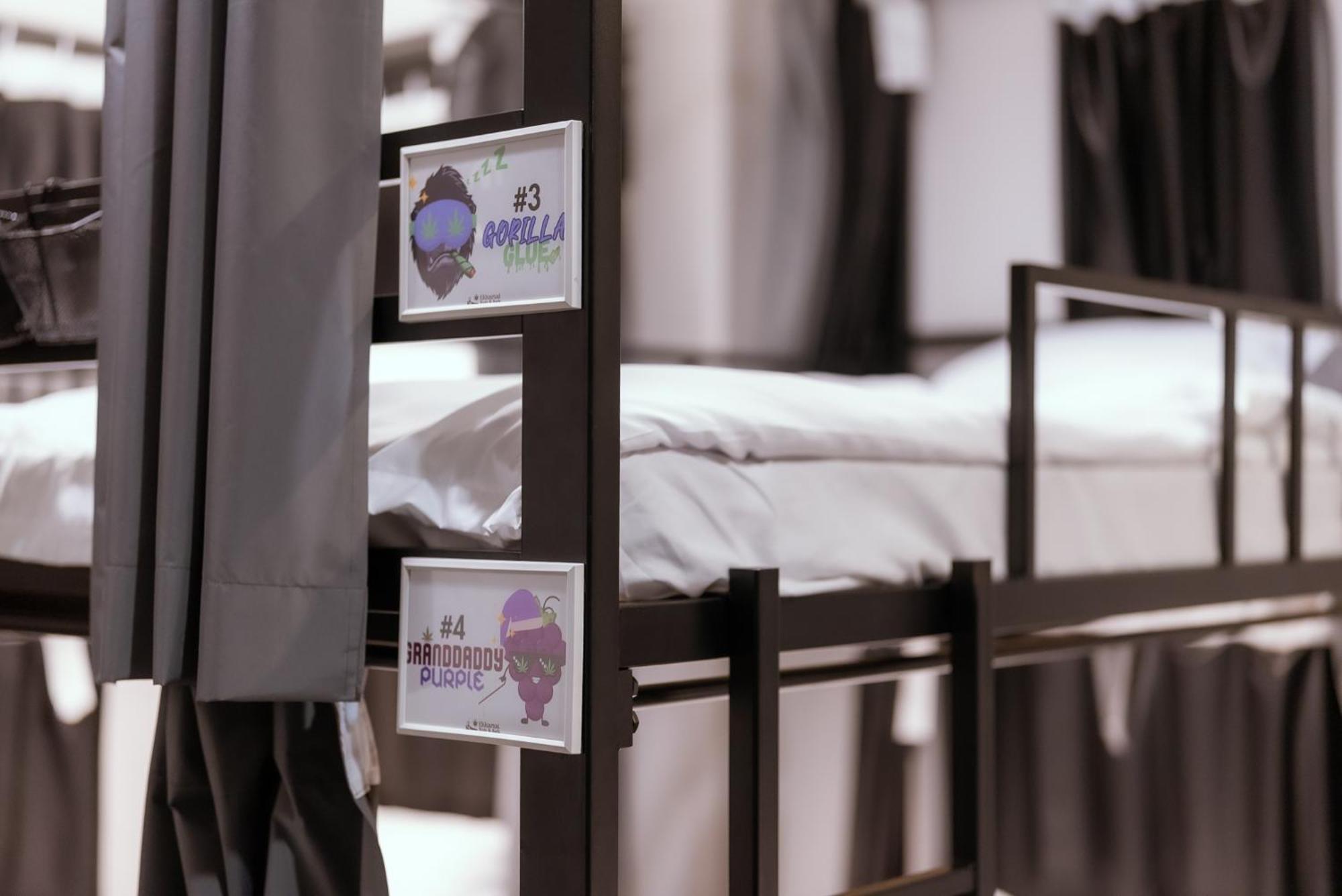 420 Hostel - Ekkamai Buds & Beds Bangkok Extérieur photo