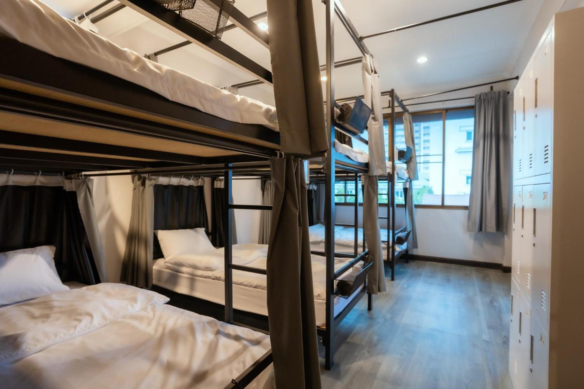 420 Hostel - Ekkamai Buds & Beds Bangkok Extérieur photo