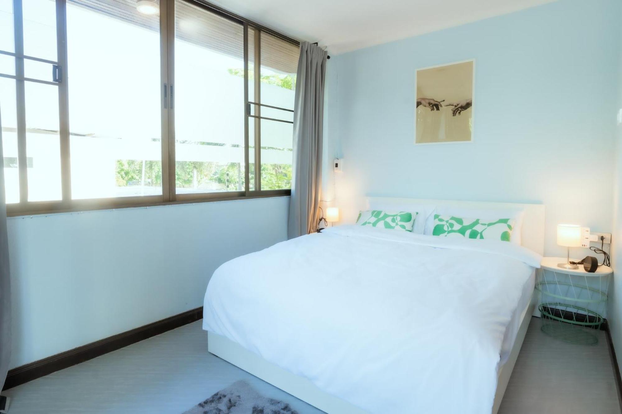 420 Hostel - Ekkamai Buds & Beds Bangkok Extérieur photo