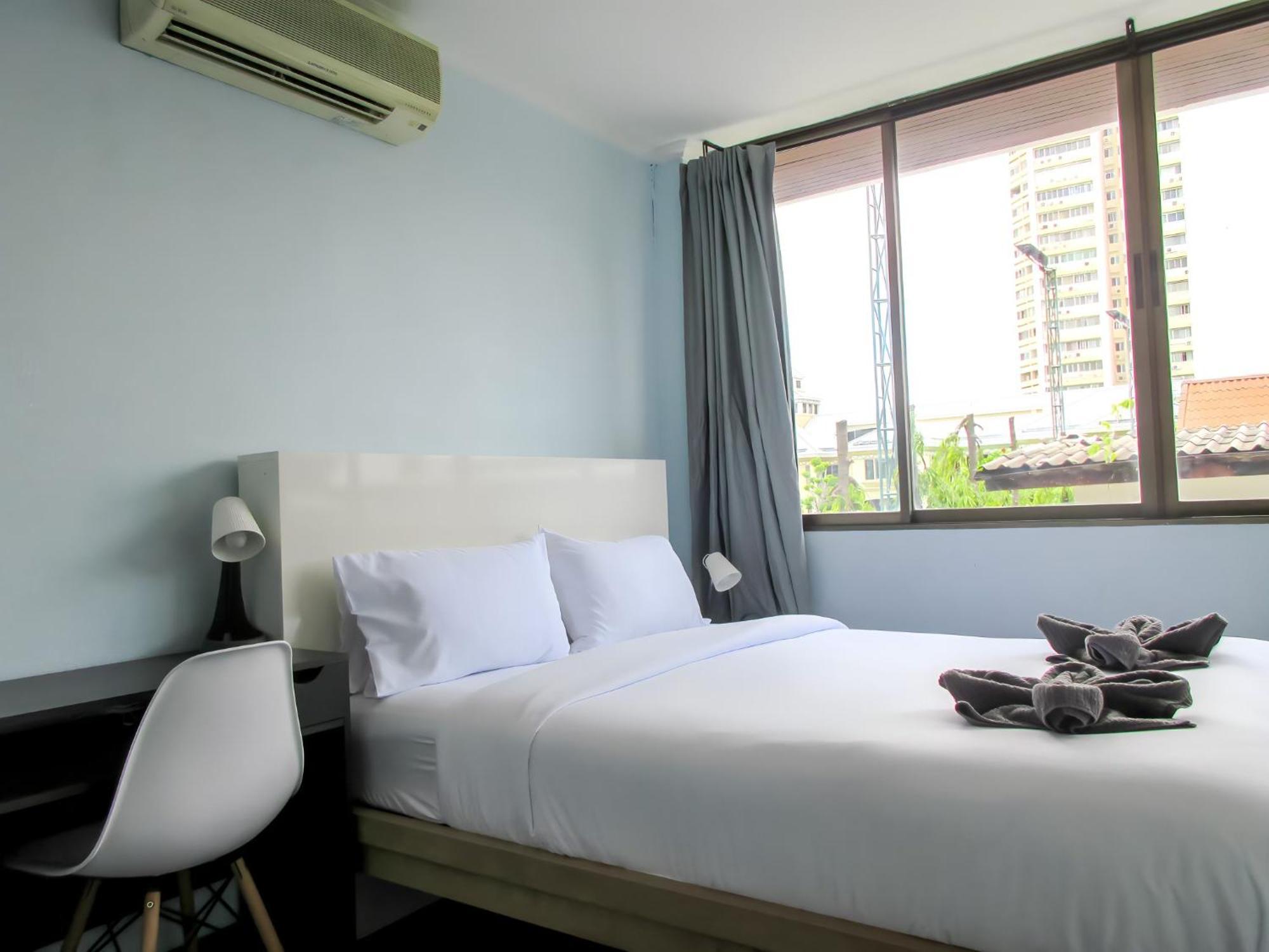 420 Hostel - Ekkamai Buds & Beds Bangkok Extérieur photo